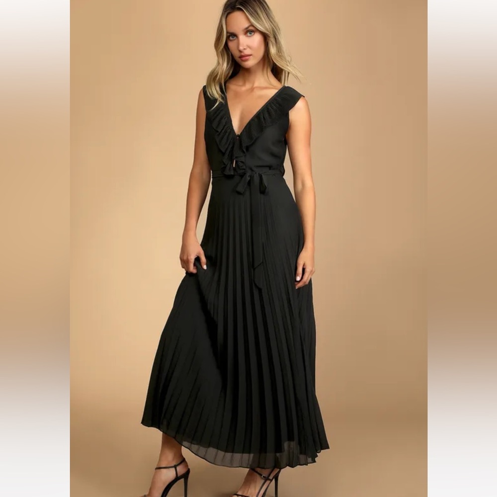 Black Lulus dress